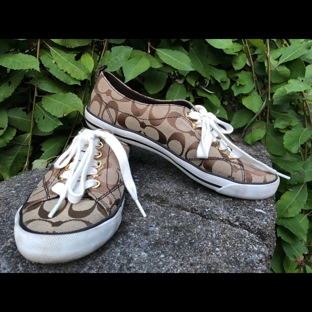 Woman’s Coach Kalyn Sneakers